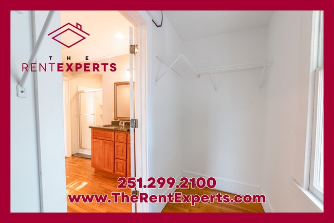 Building Photo - 23 Houston St