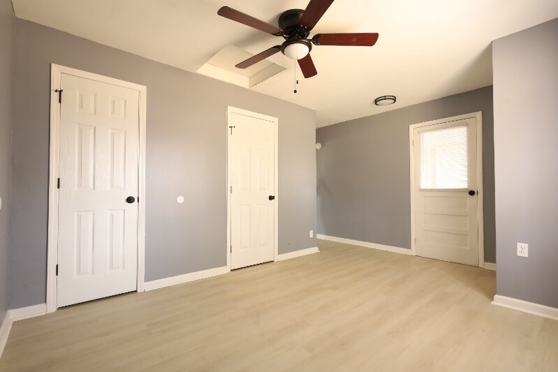 Building Photo - 1653 Walker Ln
