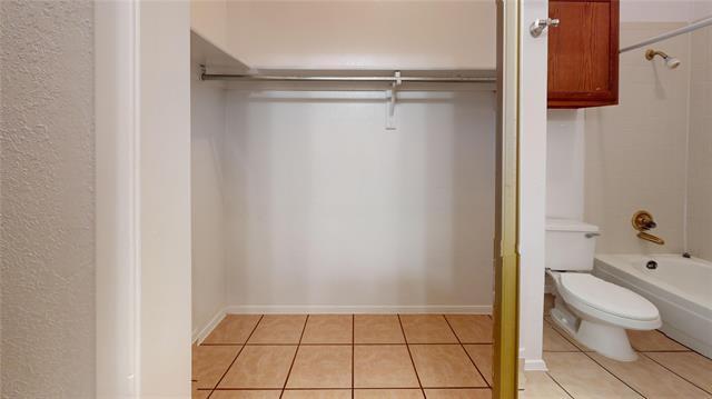 Building Photo - 1842 Silverwood Ln