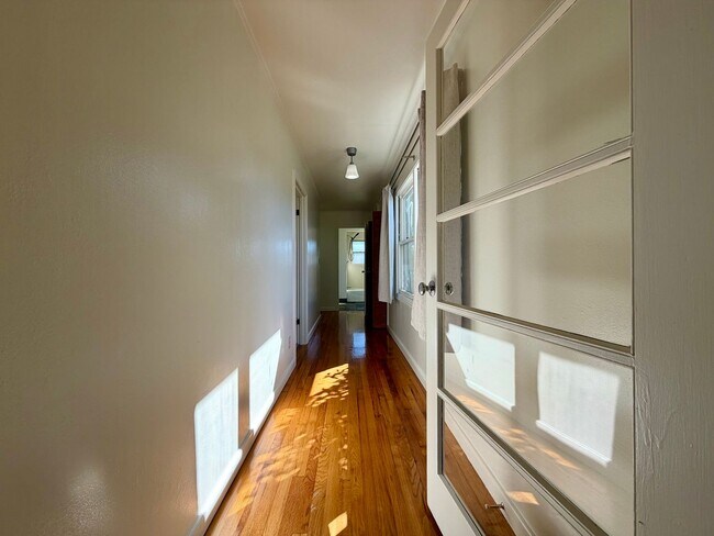 Building Photo - 3030 Park St