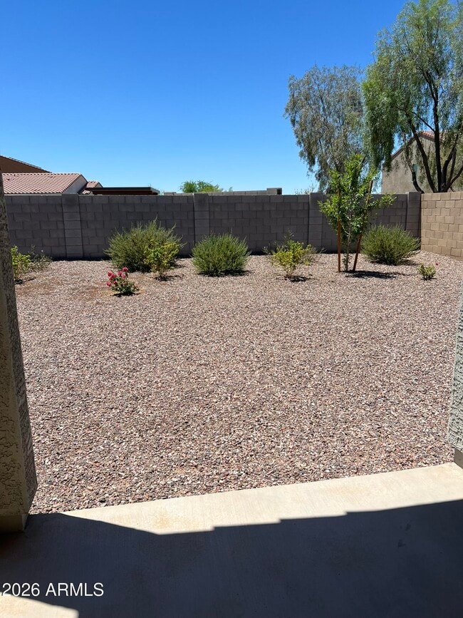 Building Photo - 1515 W Pima Ave