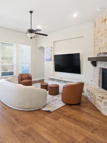 Building Photo - 104 Autumn Sage Dr