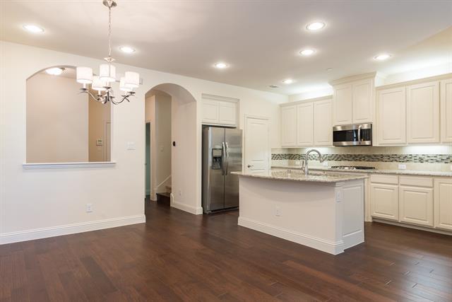 Building Photo - 7421 Alton Dr