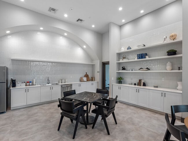 Building Photo - Ekos Arbor Park