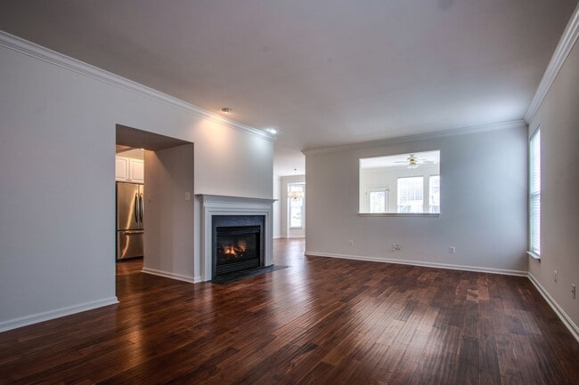 Building Photo - Single family - unfurnished - YEAR ROUND rental - Villages of Old Landing