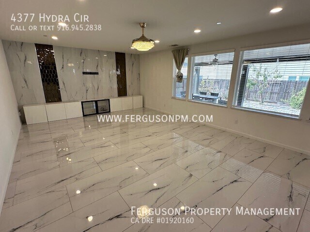 Building Photo - 4377 Hydra Cir