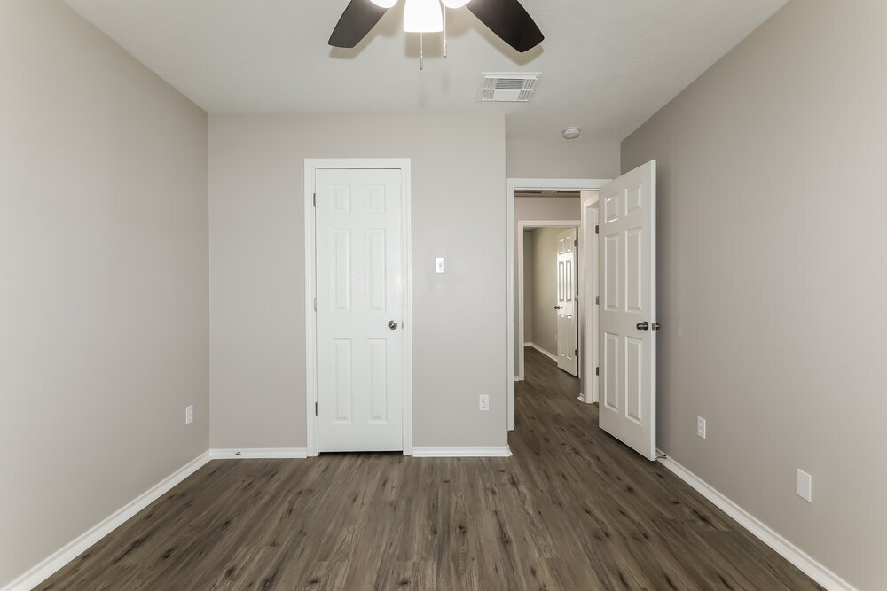 Building Photo - 6363 Bright Falls Ln