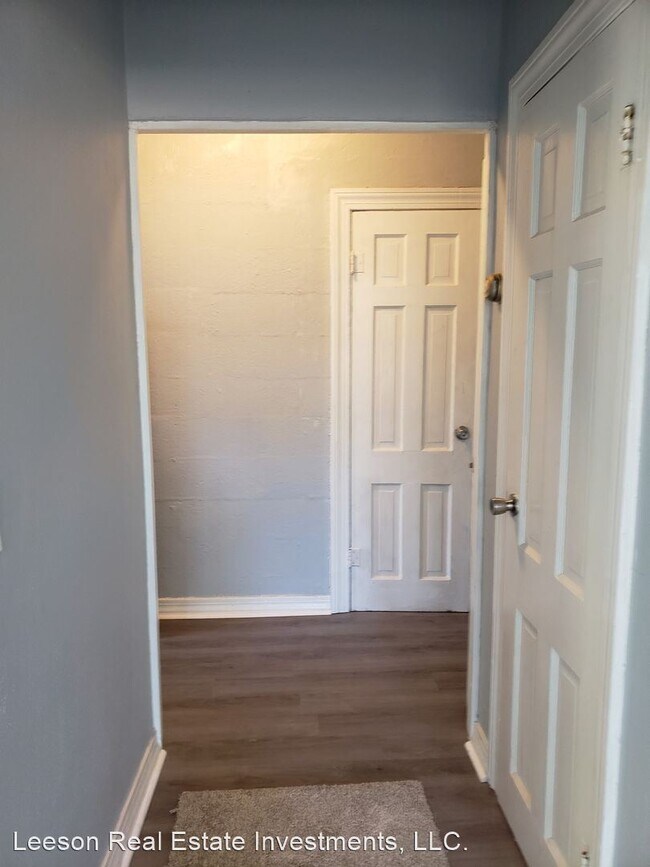 Building Photo - 3 br, 1 bath House - 4022 Independence Ave.