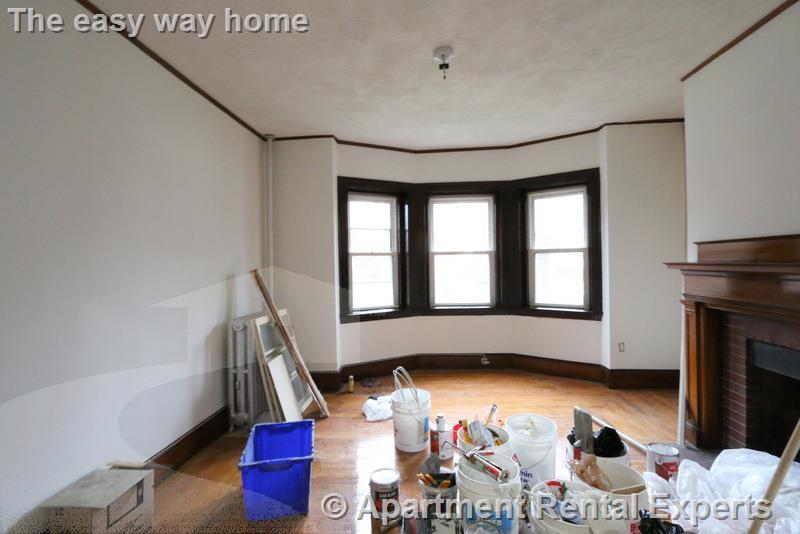 Building Photo - 163 Summer St