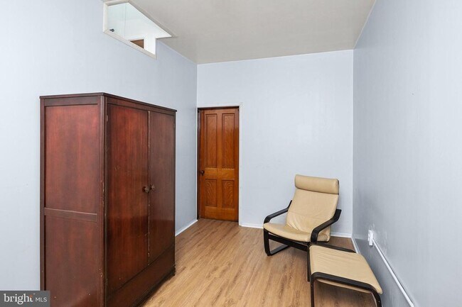 Building Photo - 22 S Highland Ave