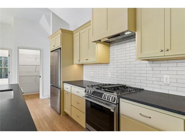 Building Photo - 3711 Colgate Ave