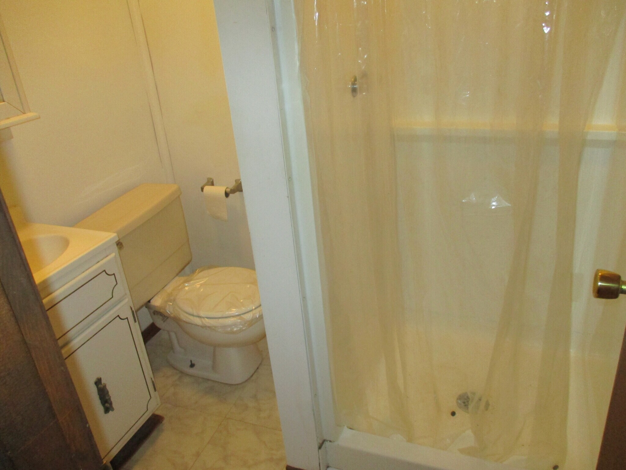 Building Photo - 1111 Lenz Ave