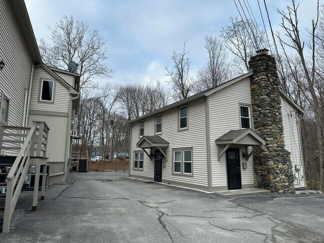 Building Photo - 973 NY-22