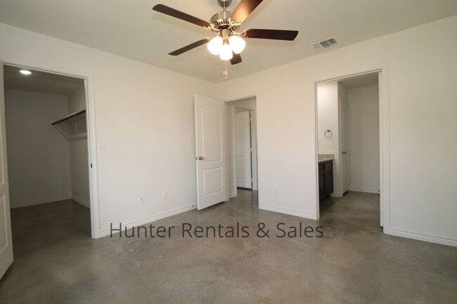Building Photo - North Killeen Three Bedroom!