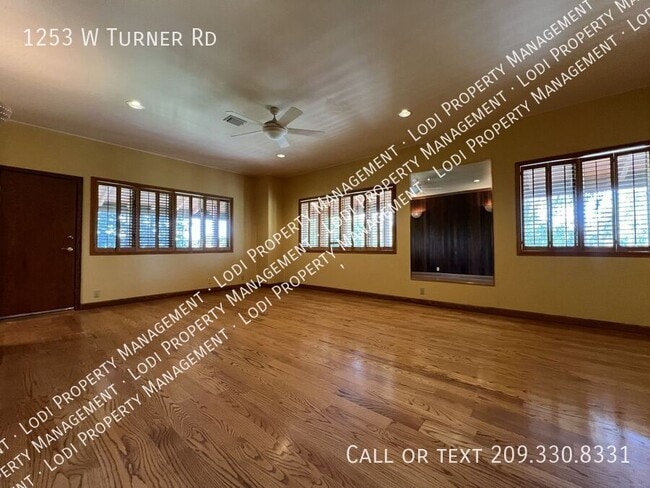 Building Photo - 1253 W Turner Rd