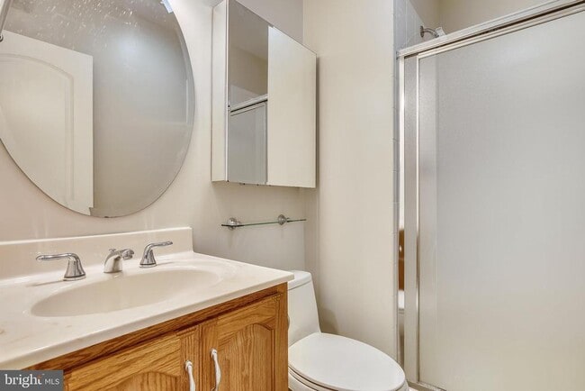 Building Photo - 119 N Peyton St