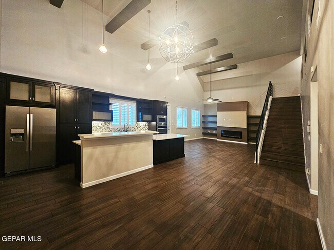 Building Photo - 13185 Tiverton Rd