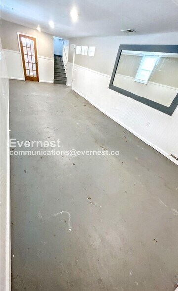 Building Photo - 3864 Marietta Dr
