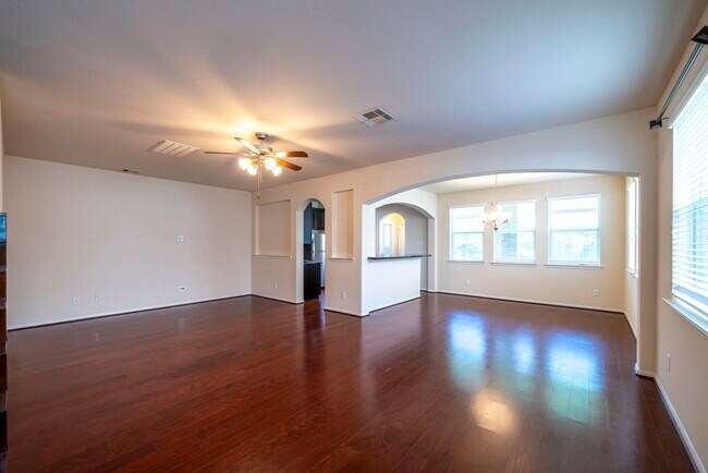 Building Photo - 3906 Waterford Ln
