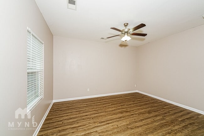 Building Photo - 132 Patriot Point Dr