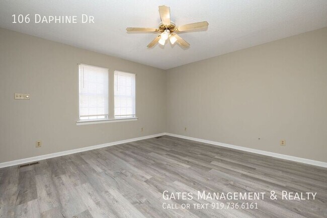 Building Photo - 106 Daphine Dr