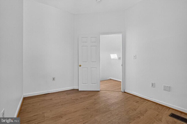 Building Photo - 1719 Ruxton Ave