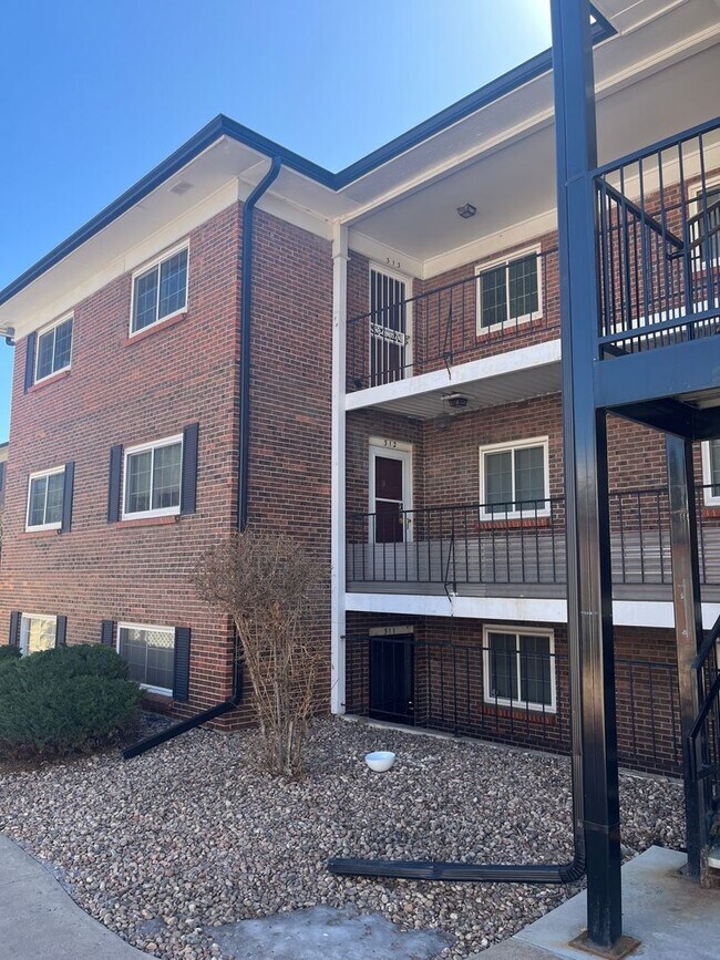 Primary Photo - Move in ready 3bedroom 2bath