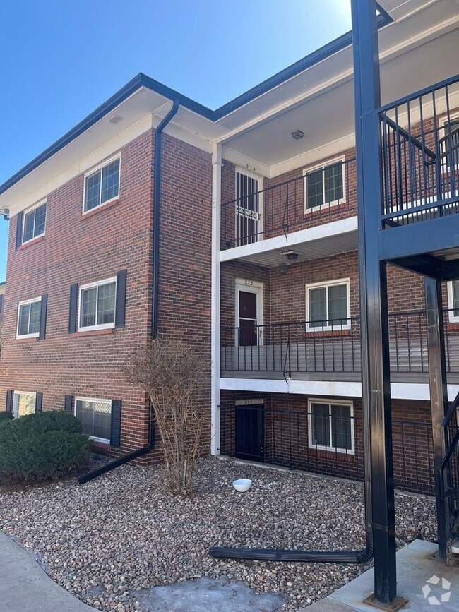 Building Photo - Move in ready 3bedroom 2bath