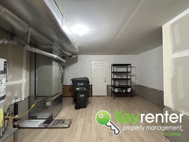 Building Photo - Fife Living: Your Ideal Multi-Level Family...