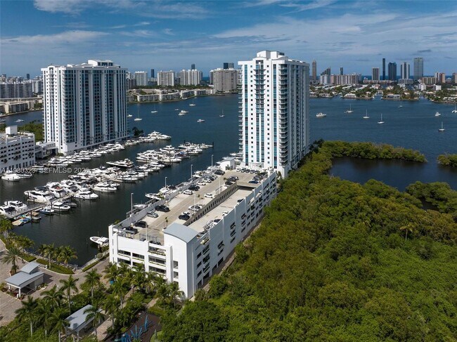 Building Photo - 17111 Biscayne Blvd