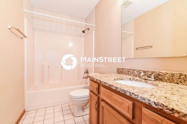 Building Photo - 3 Bedroom Pet-Friendly Home in Avon, IN with Main Street Renewal