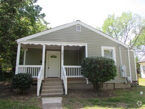 Building Photo - Cute - Updated 3 Bed/1 Bath Bungalow Style...