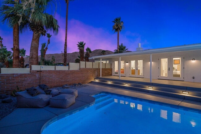 Building Photo - 38951 Bel Air Dr