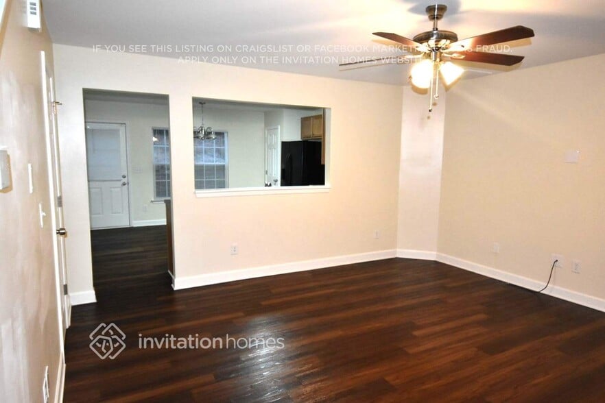 Building Photo - 974 Ramsgate Dr SW