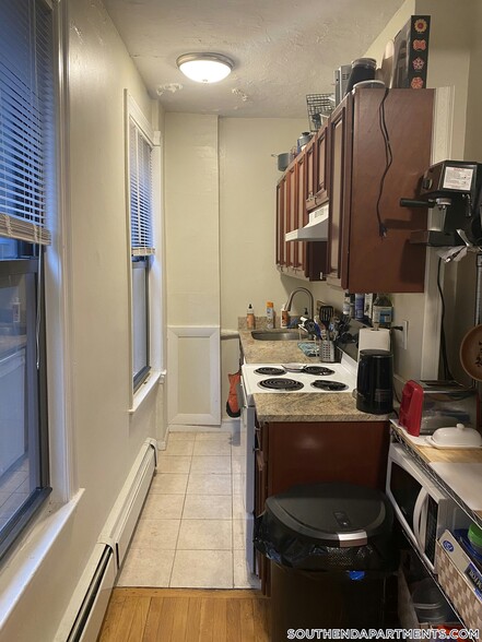 Building Photo - 38 Bradford St