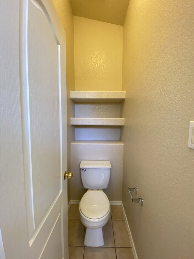 Building Photo - 4BR in Cabezon Subdivision