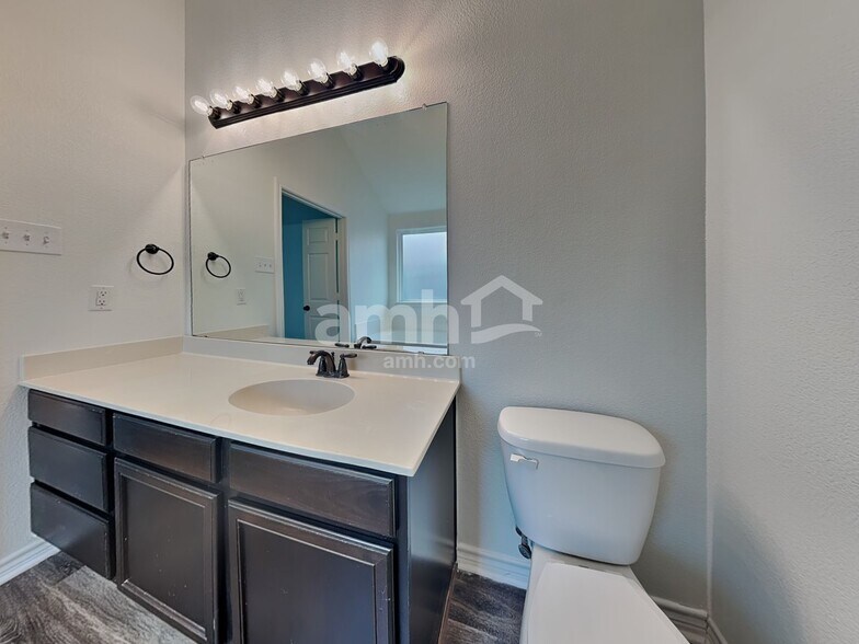 Building Photo - 1325 Rosedale Springs Ln