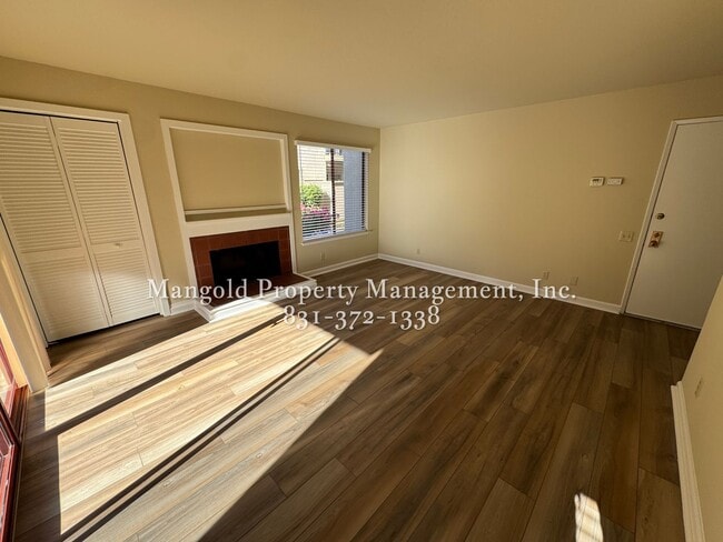 Building Photo - 2-Bedroom 1-Bath Condo with Fireplace, New...