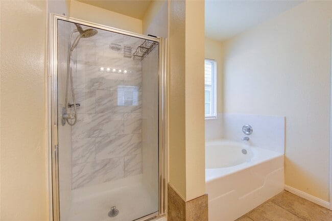 Building Photo - 6422 Mildenhall Ct