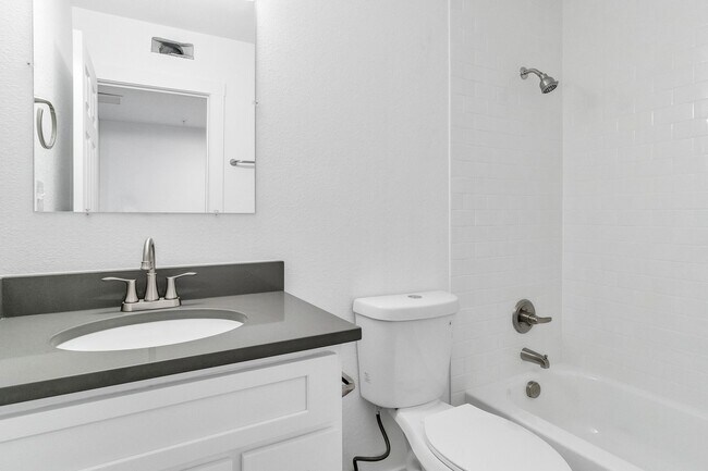 Building Photo - Currently getting renovated three-bedroom ...