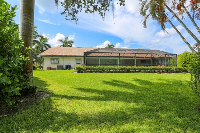 Building Photo - ** LELY COUNTRY CLUB UNFURNISHED 3 BEDROOM...