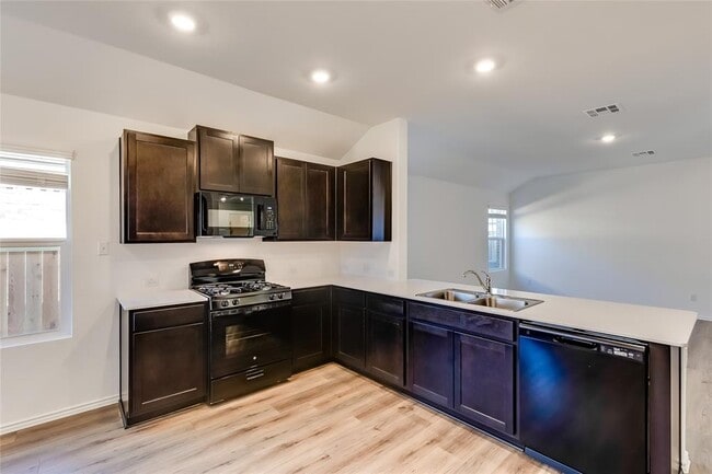 Building Photo - 318 Canley Lp