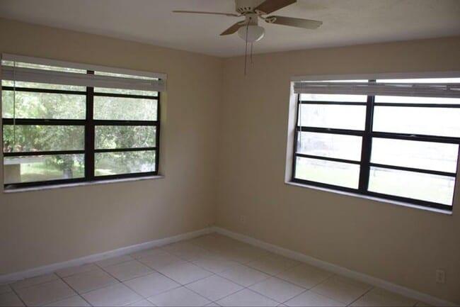 Building Photo - 10851 NW 45th St