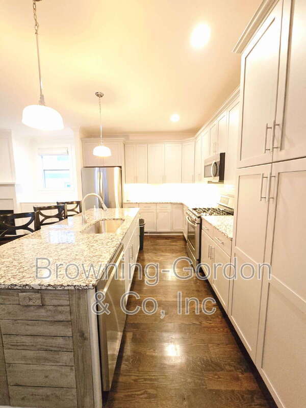 Building Photo - 6539 Thunderbird Dr