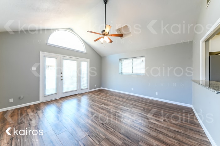 Building Photo - 9807 Tamalpais Dr