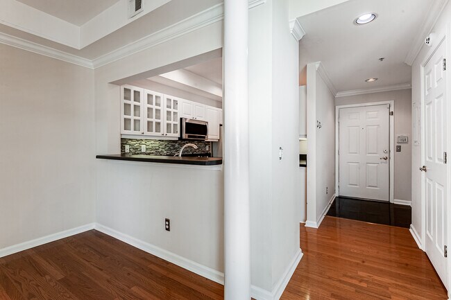 Building Photo - 3636 Habersham Rd NW
