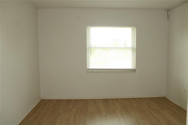 Building Photo - 4204 Heron Way