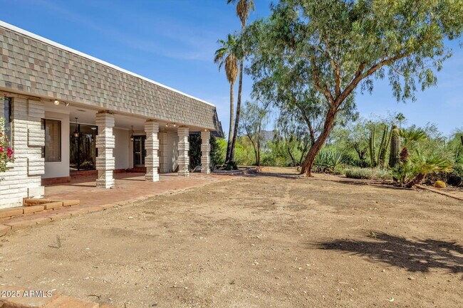 Building Photo - 12323 E Appaloosa Pl