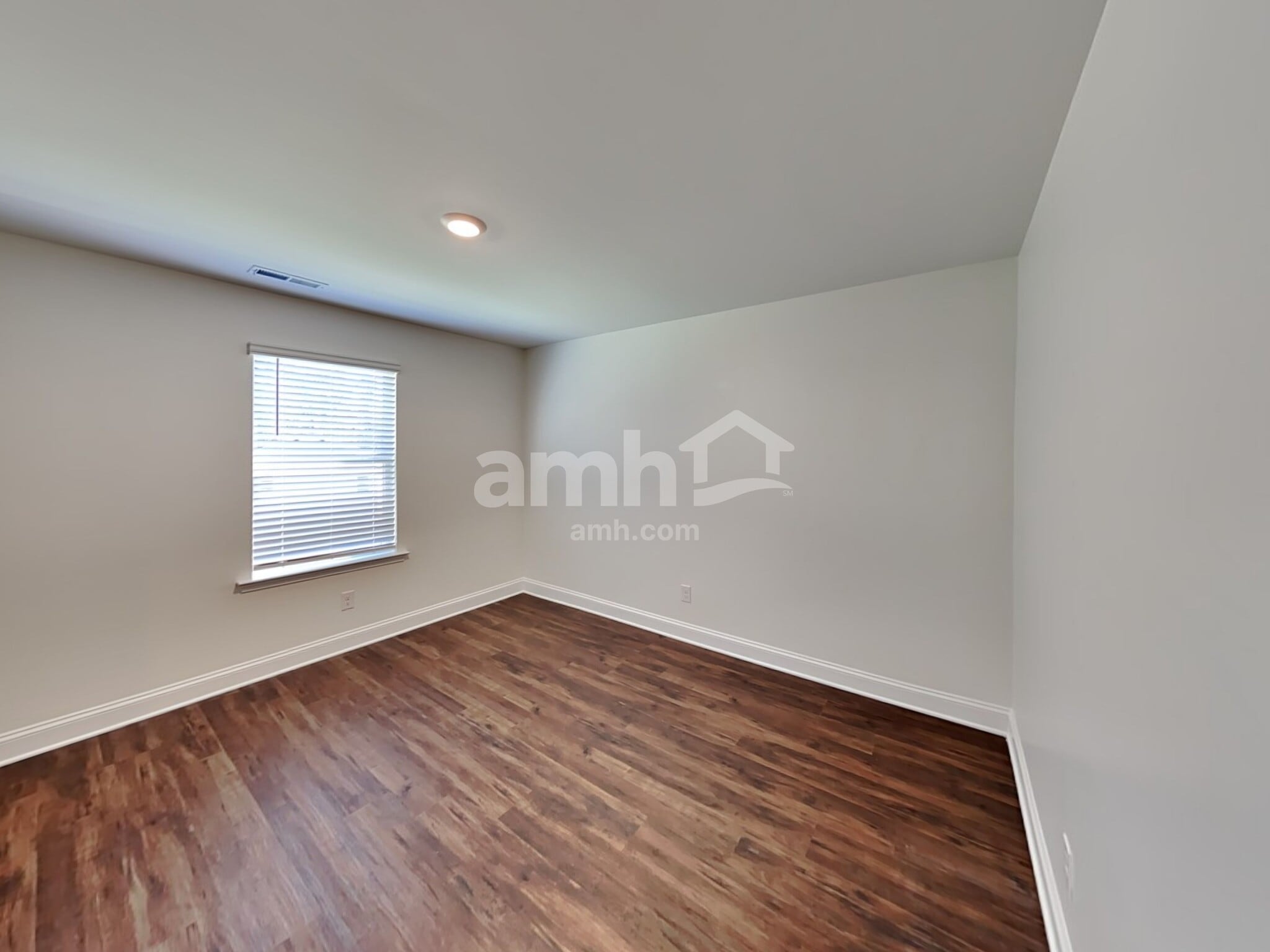 Building Photo - 7424 Garrett Ct