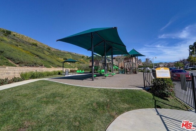 Building Photo - 3145 White Cedar Pl